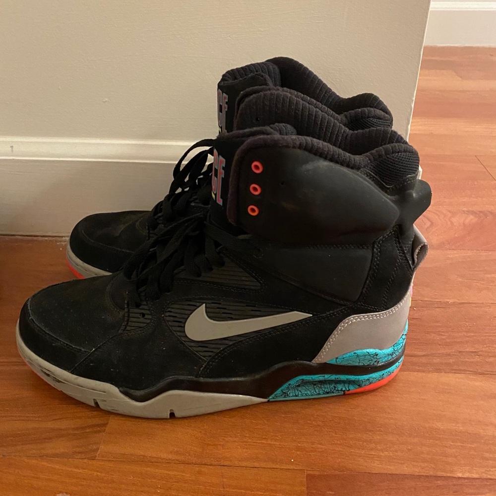 Mike Airforce trainers